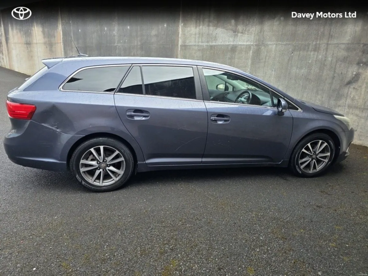 Toyota Avensis 2.0 D-4D ICON ESTATE 5DR OVERMOUNT - Image 2