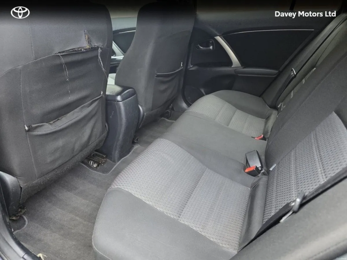 Toyota Avensis 2.0 D-4D ICON ESTATE 5DR OVERMOUNT - Image 6