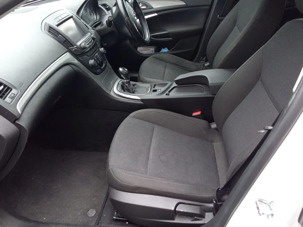 Vauxhall Insignia 2015 - Image 2