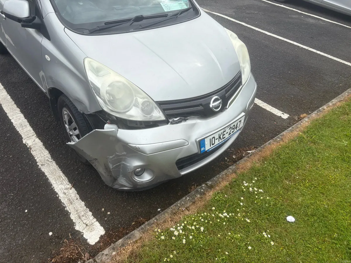 Nissan note for sale needs repairs - Image 3