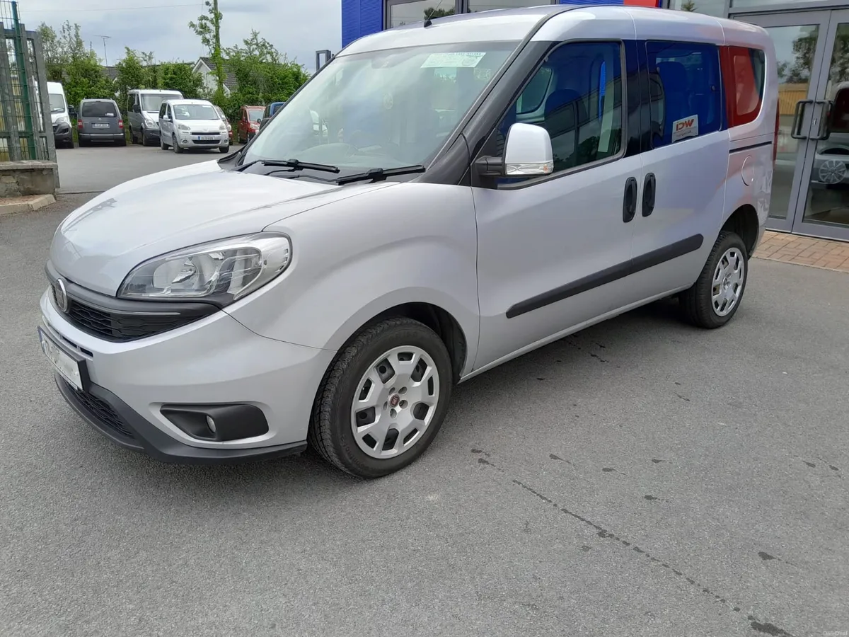 Wheelchair Car 2017 Fiat Doblo - Image 2