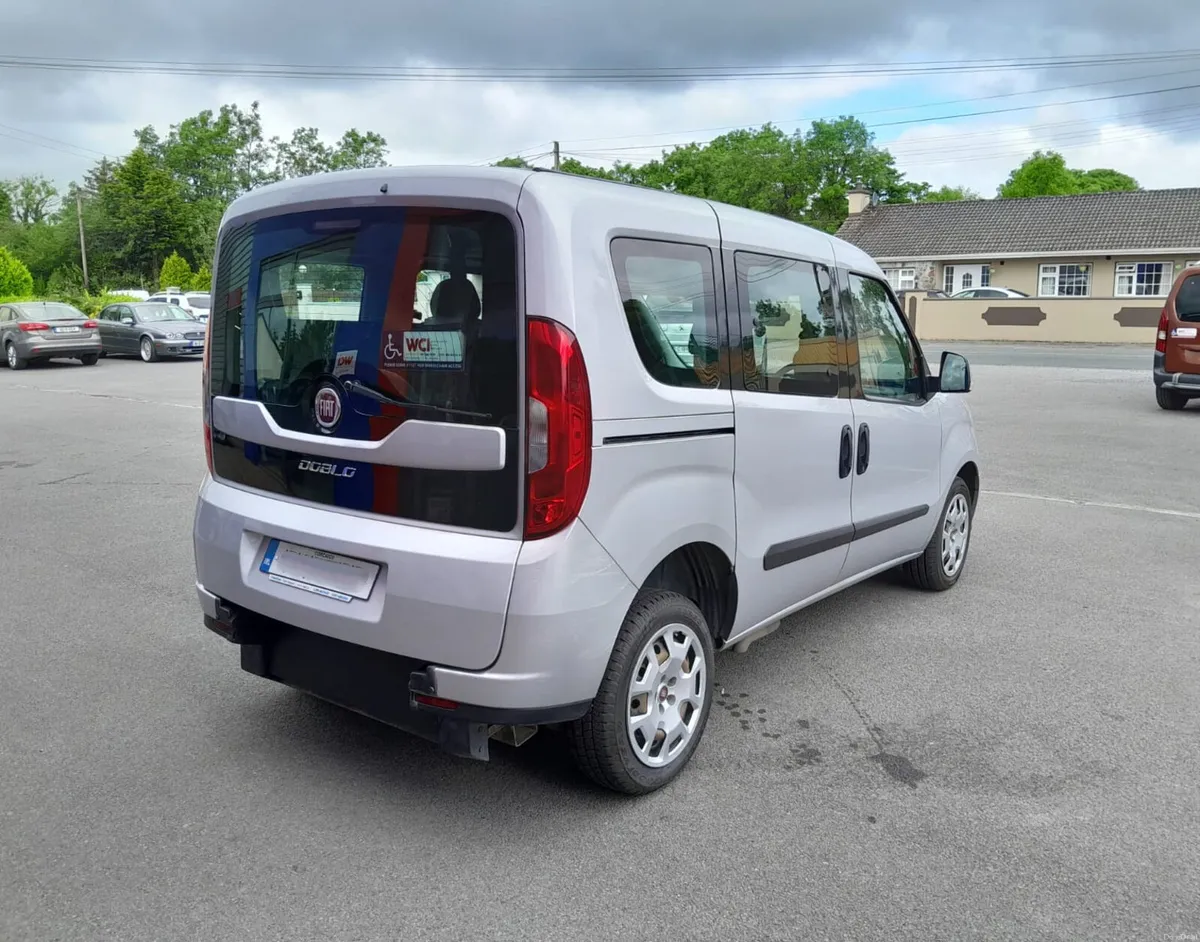 Wheelchair Car 2017 Fiat Doblo - Image 4