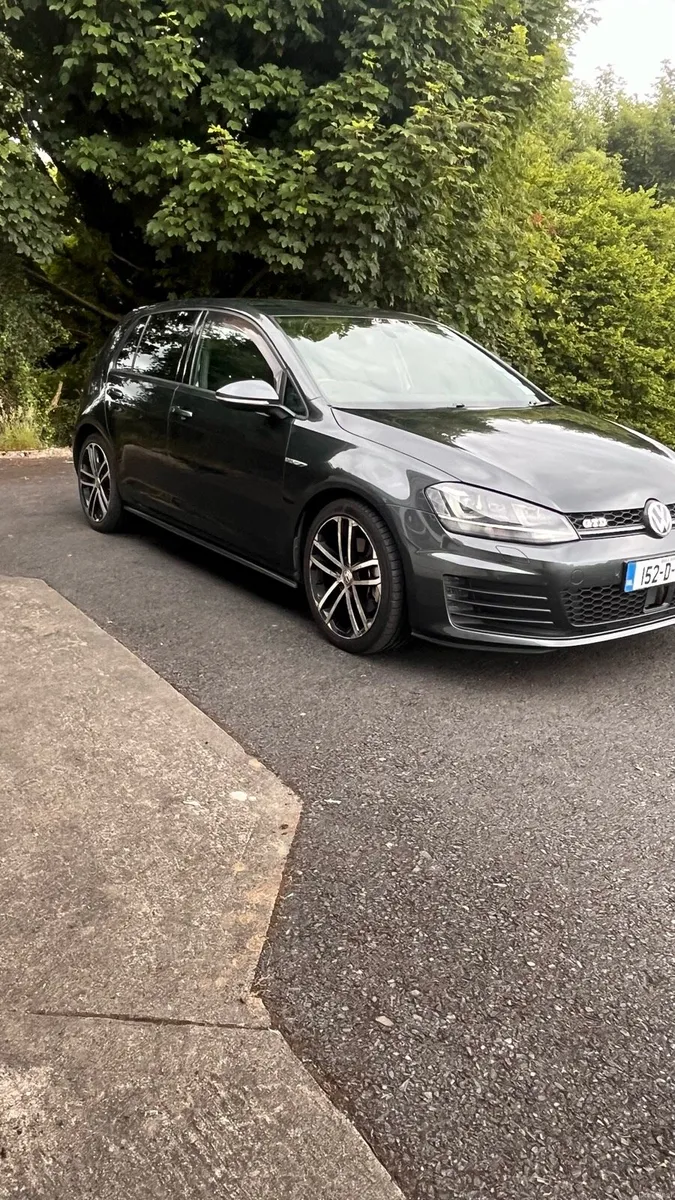 Golf Gtd - Image 1