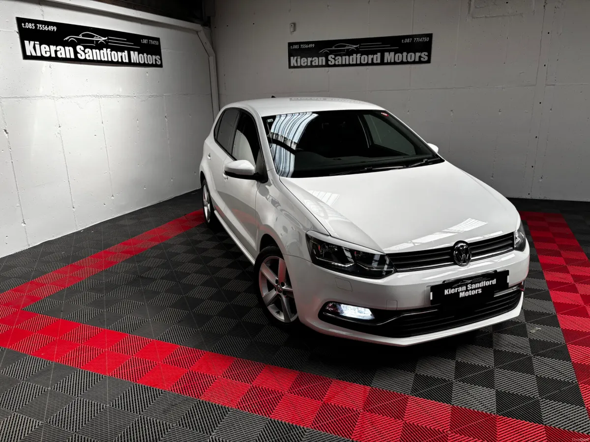2016 VOLKSWAGEN POLO - Image 1