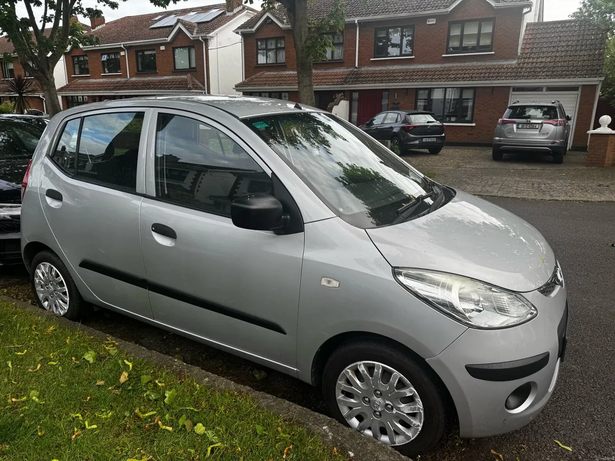 Fabulous Car Hyundai i10 - Image 1