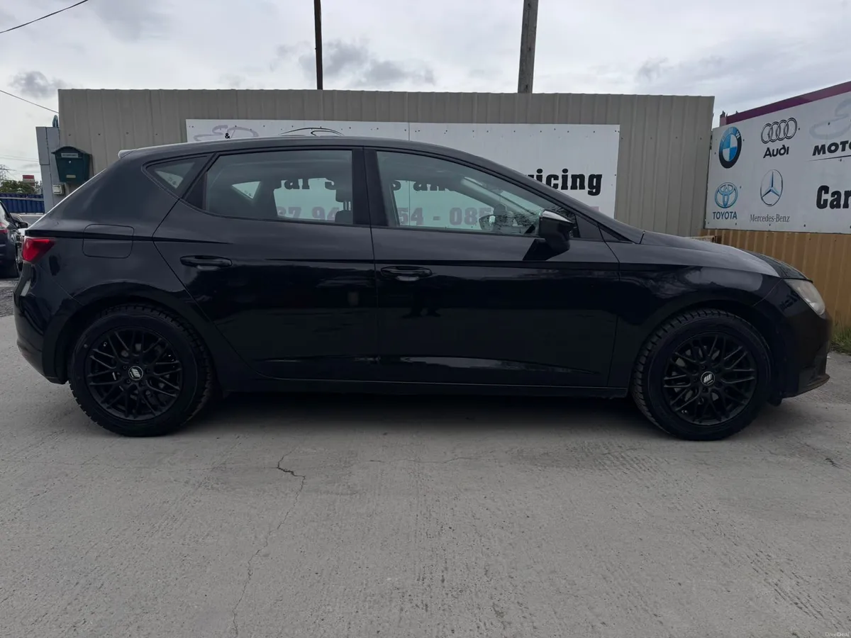 132 SEAT Leon 1.2TSI Manual Sport Warranty - Image 4