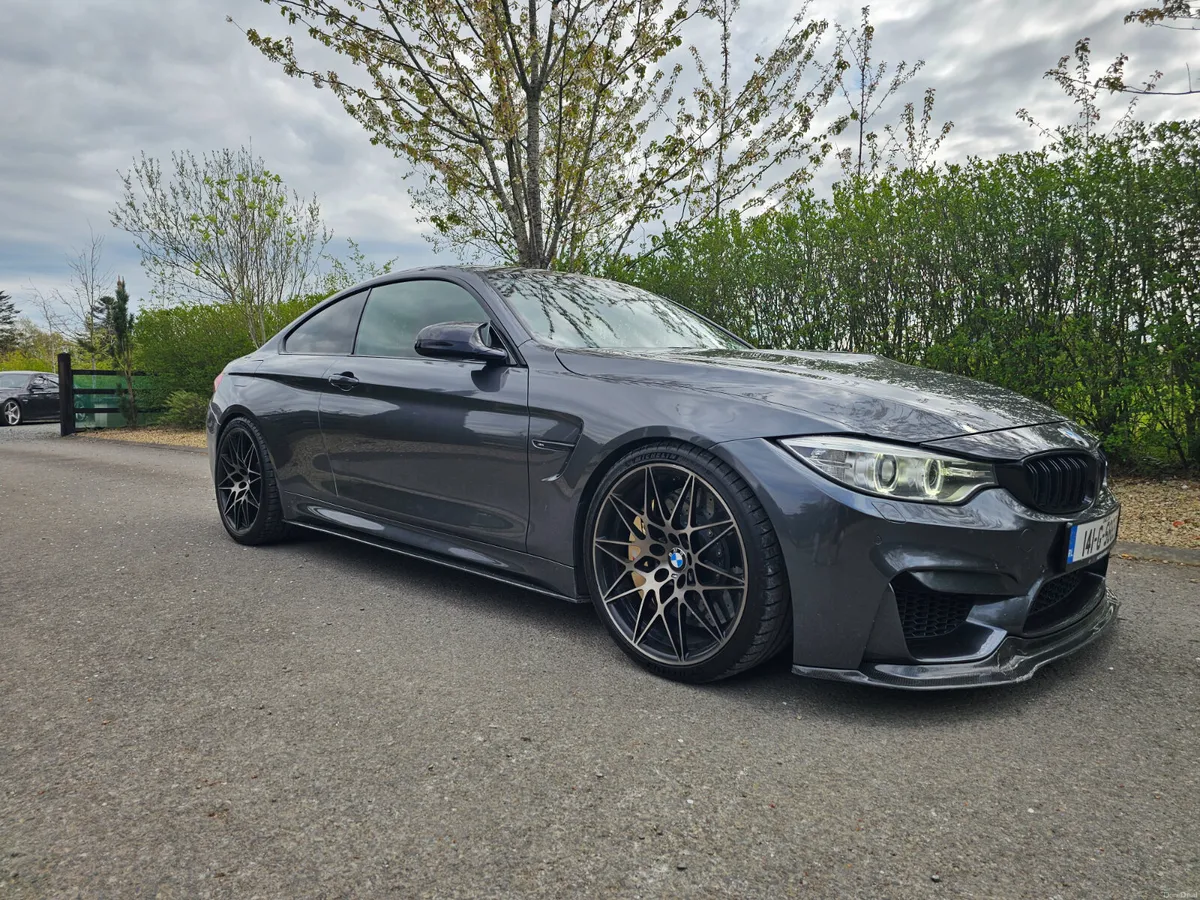 BMW M4 2014 - Image 2