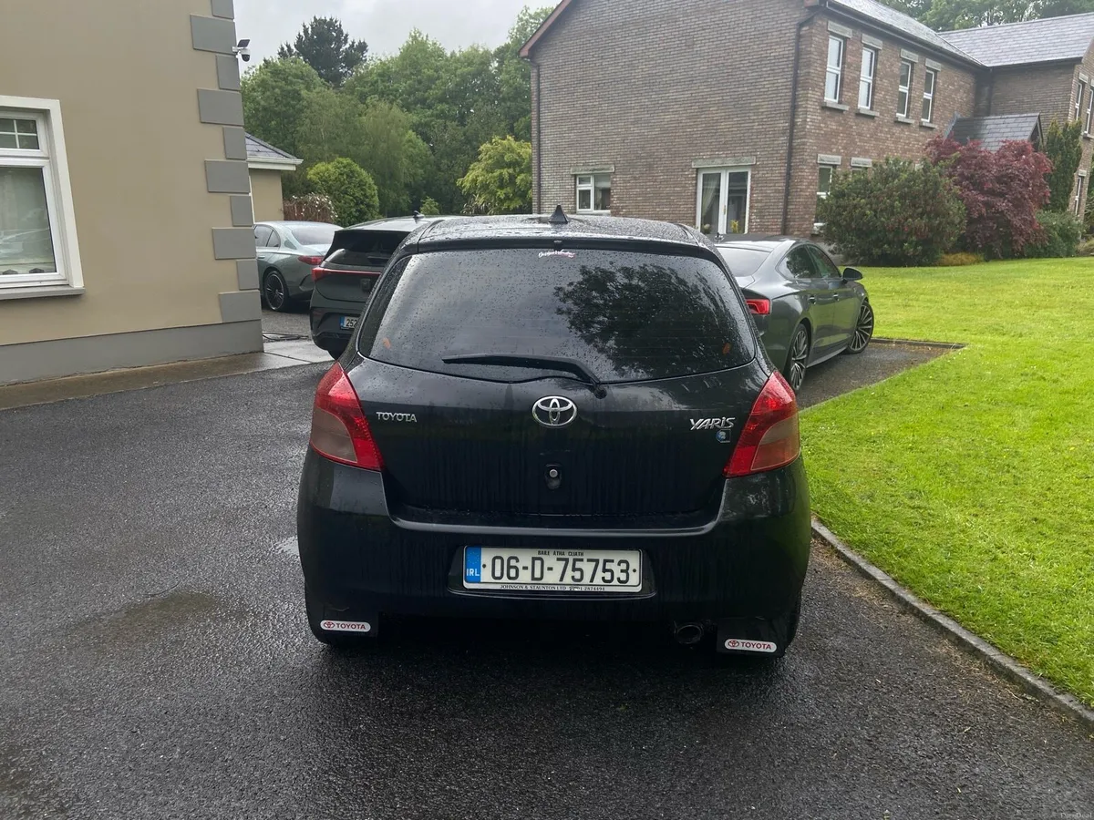 2006 1.0L Toyota Yaris - Image 3