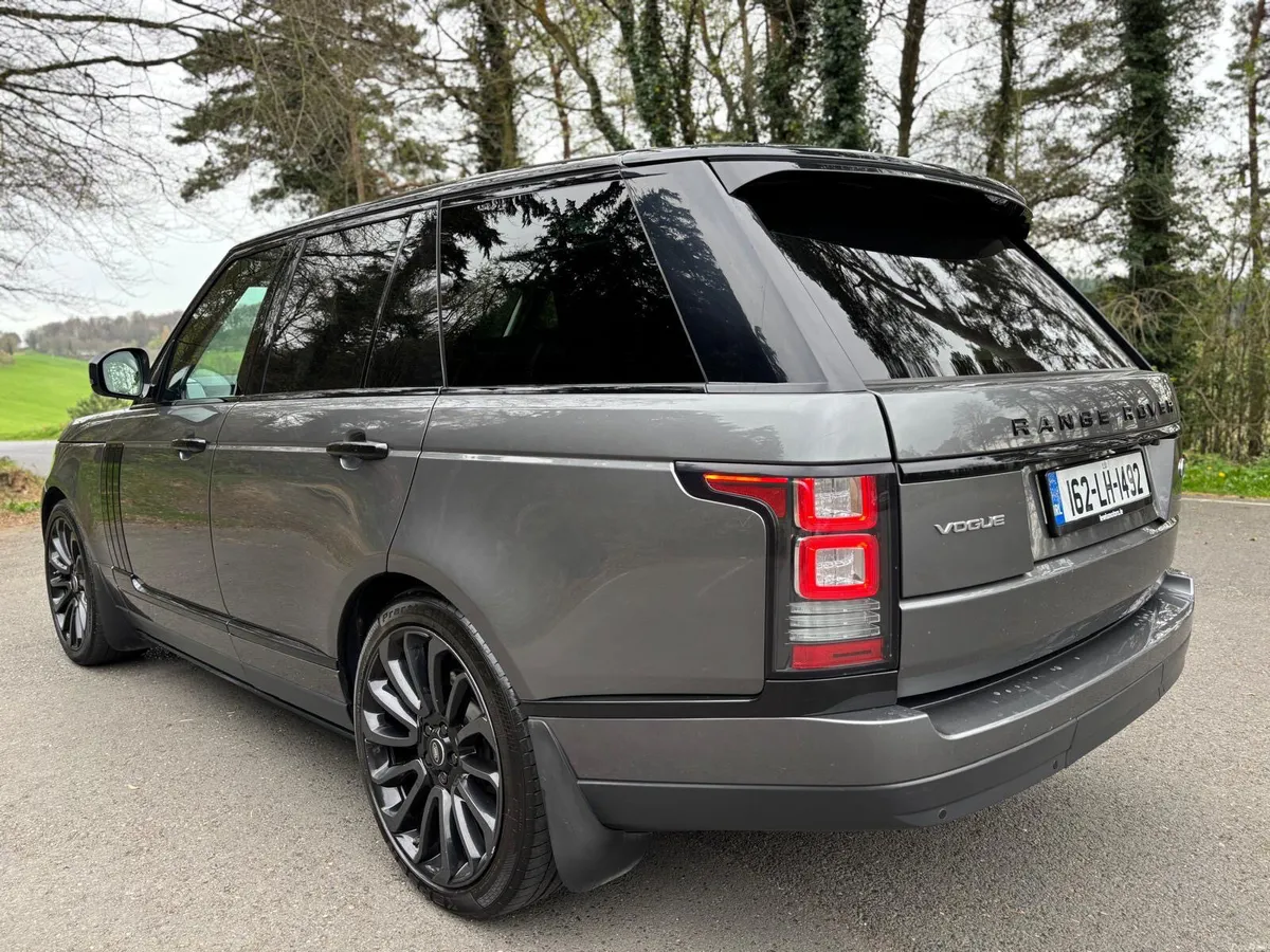 COMING SOON!! 162 LandRover rangerover vogue - Image 3