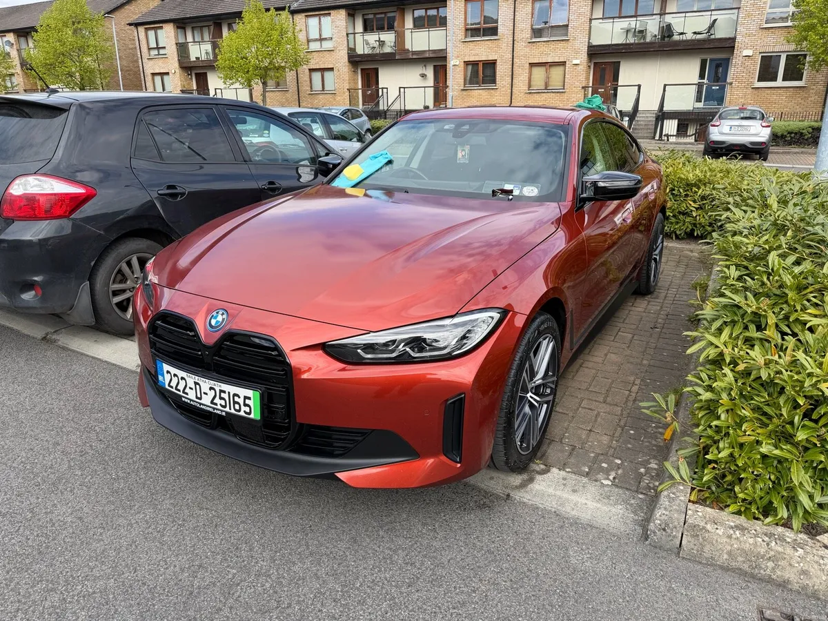 Bmw i4 edrive40 - Image 1
