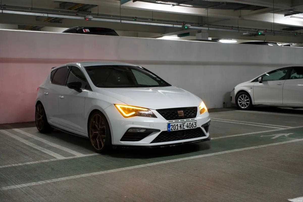 2020 SEAT Leon Cupra 290 - Image 1