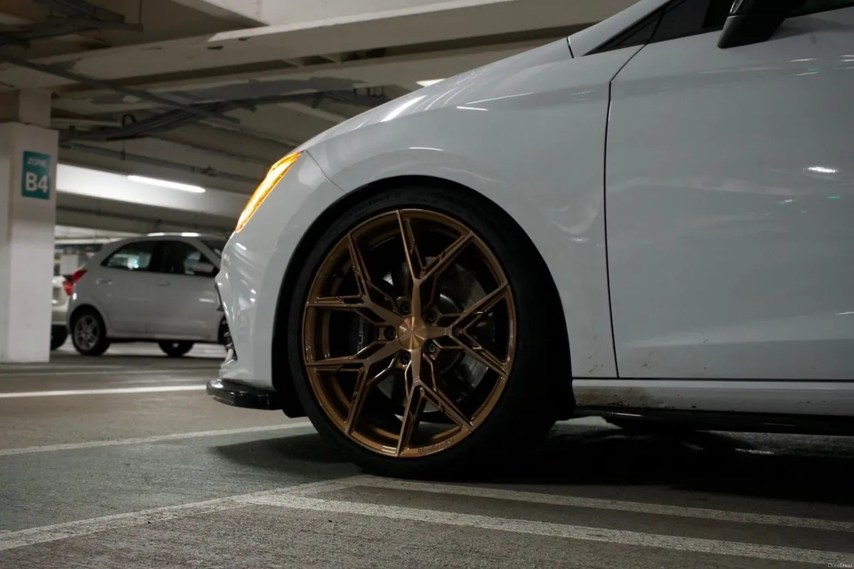 2020 SEAT Leon Cupra 290 - Image 4