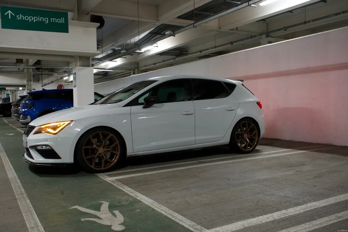 2020 SEAT Leon Cupra 290 DSG - Image 5