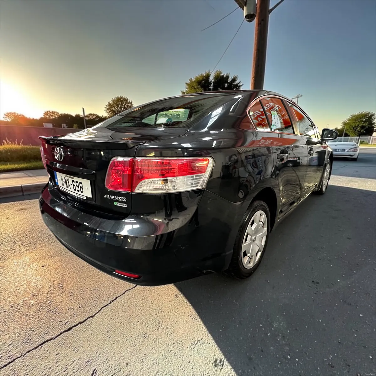 2011 Toyota Avensis 2.0 D-4D 125 BHP - Image 4