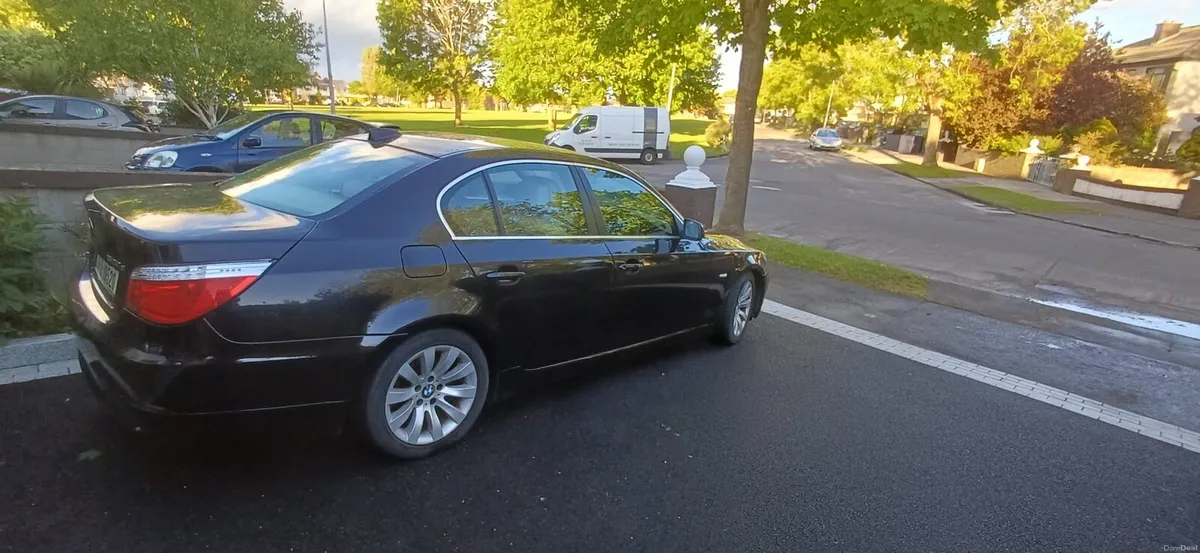 BMW 520d - Image 2