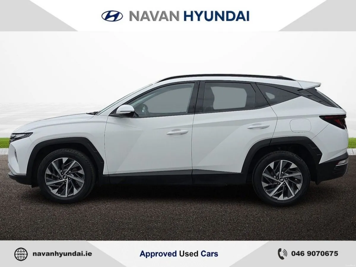 Hyundai Tucson 2WD Executive *MASSIVE SAVINGS* - Image 4