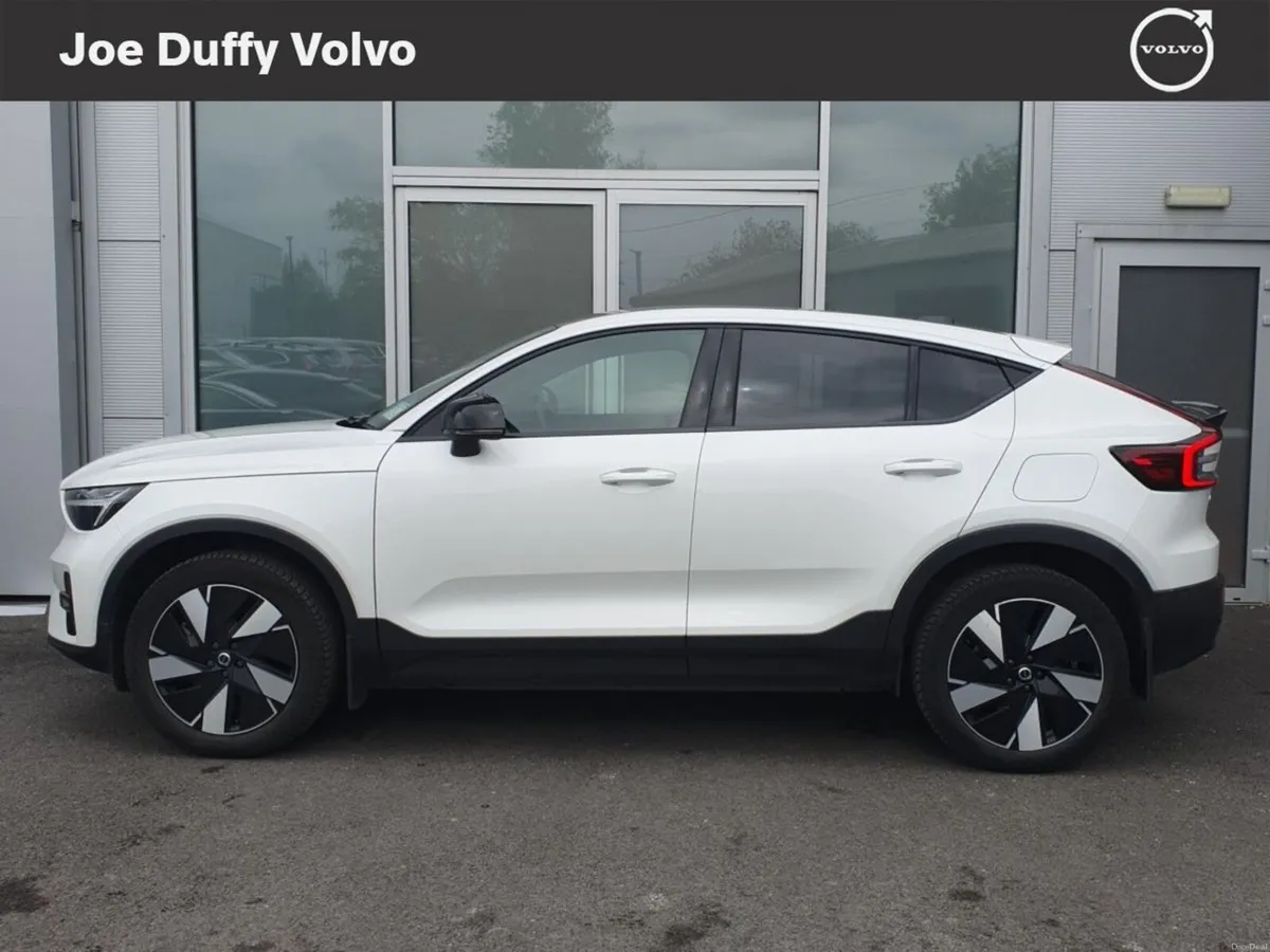 Volvo C40 BEV Recharge 238hp RWD Plus - Image 4