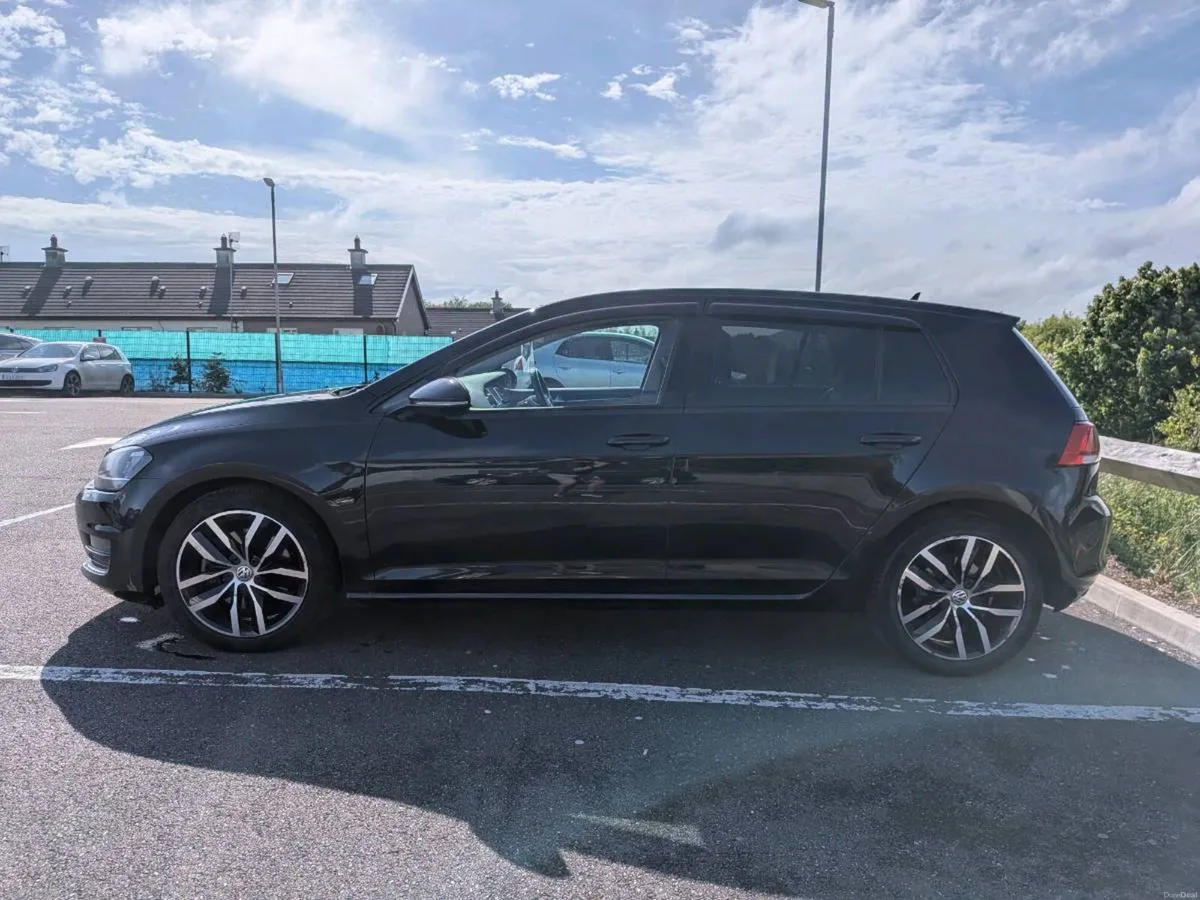 VW Golf 1.4 TSI Highline - Image 2