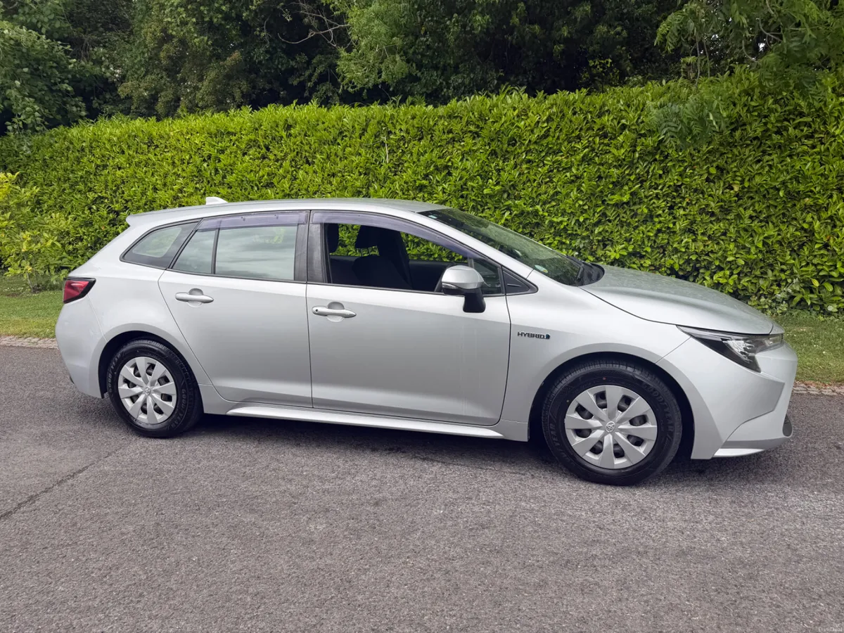 2020 Toyota Corolla Hybrid Touring Estate €14,950 - Image 2