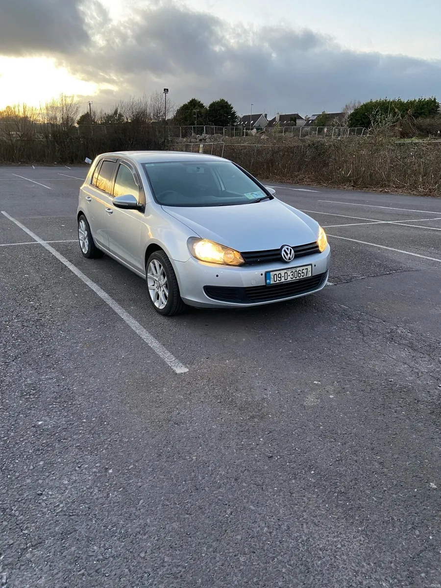 Volkswagen Golf - Image 4