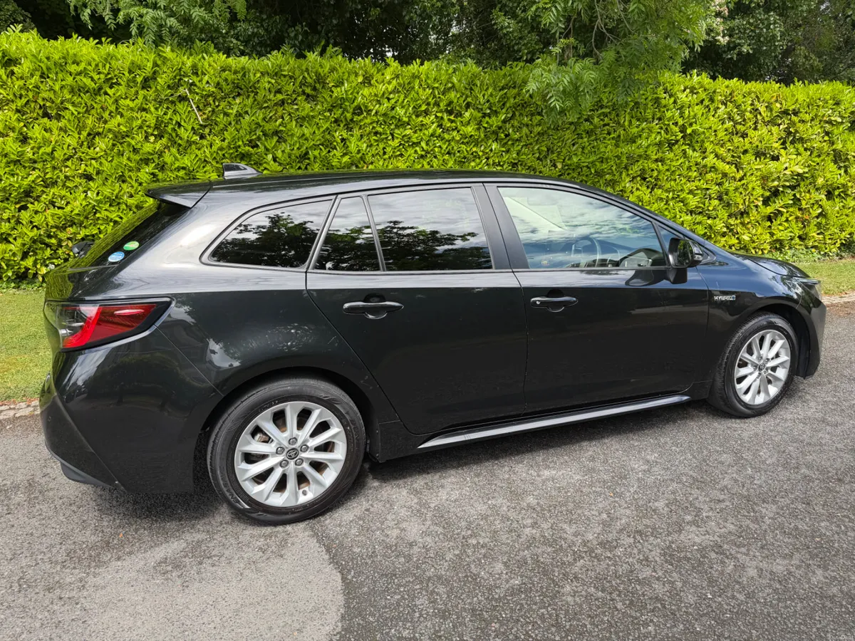 2020 Toyota Corolla Hybrid Touring Estate €14,950 - Image 3