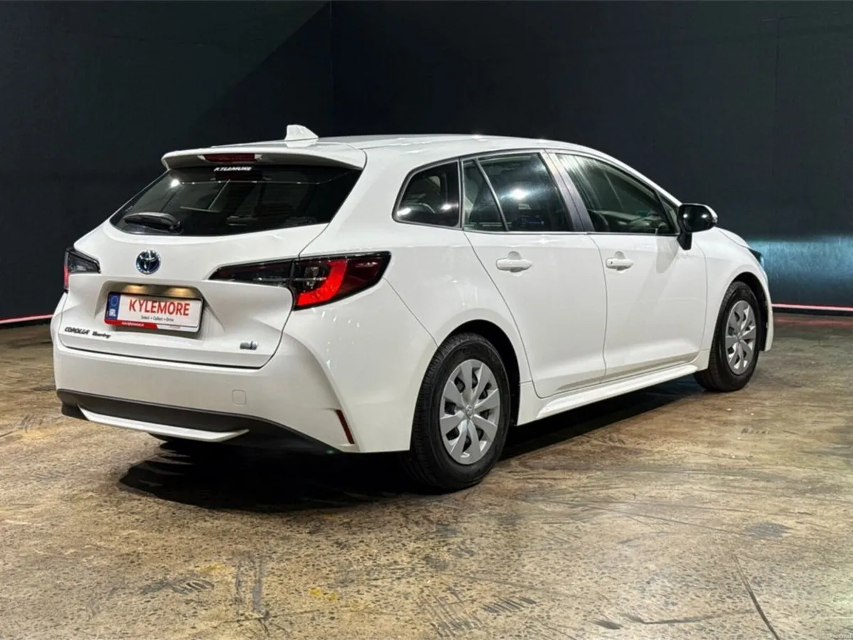 Toyota Corolla TOURING HYBRID GX - RADAR CRUISE - - Image 4