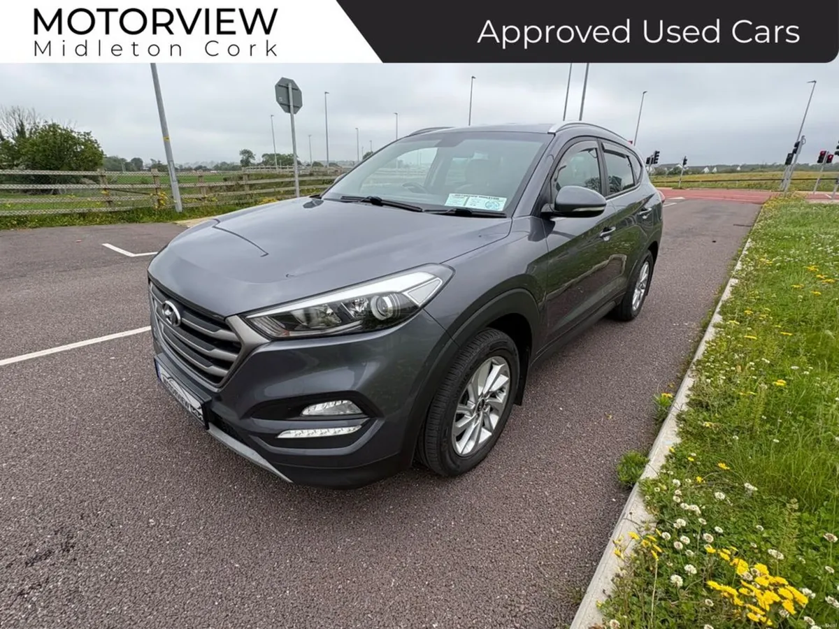 Hyundai Tucson sold 1.7 Executive 5DR, Daytime Run - Image 4