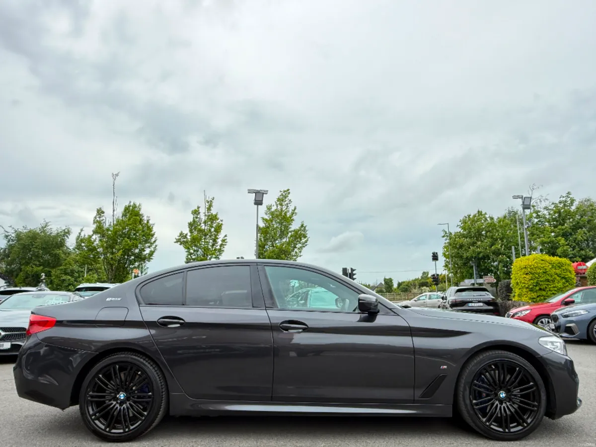 BMW 5-Series 530E M SPORT AUTO *LOW KMS & HIGH SPE - Image 4