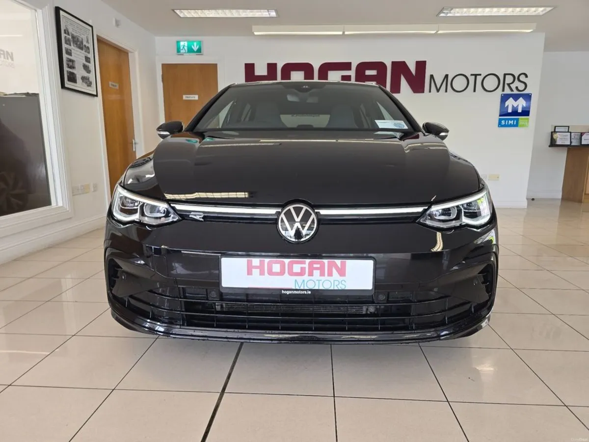 Volkswagen Golf R Line 2.0 TDI 150HP 5DR - Image 2