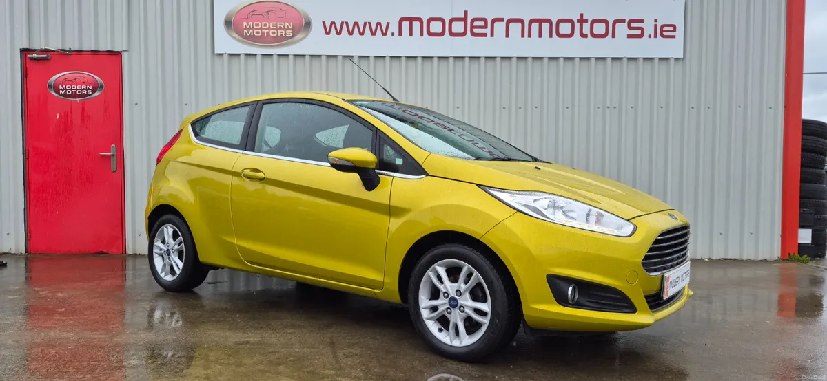 Ford Fiesta zetec 1.2 petrol 3dr low miles - Image 2