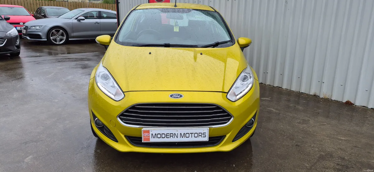Ford Fiesta zetec 1.2 petrol 3dr low miles - Image 4