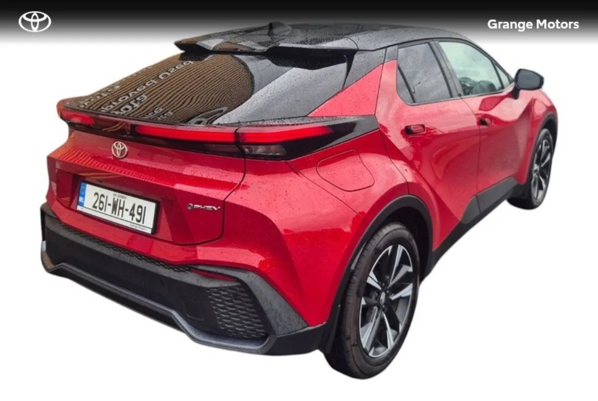 Toyota C-HR 1.8  PHEV SPORT+ 5DR**DEMO MODEL** - Image 3