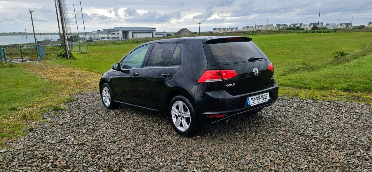 2015 Volkswagen Golf - Image 3