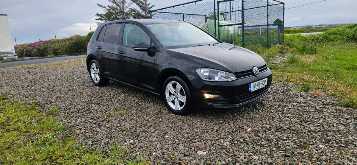 2015 Volkswagen Golf - Image 1