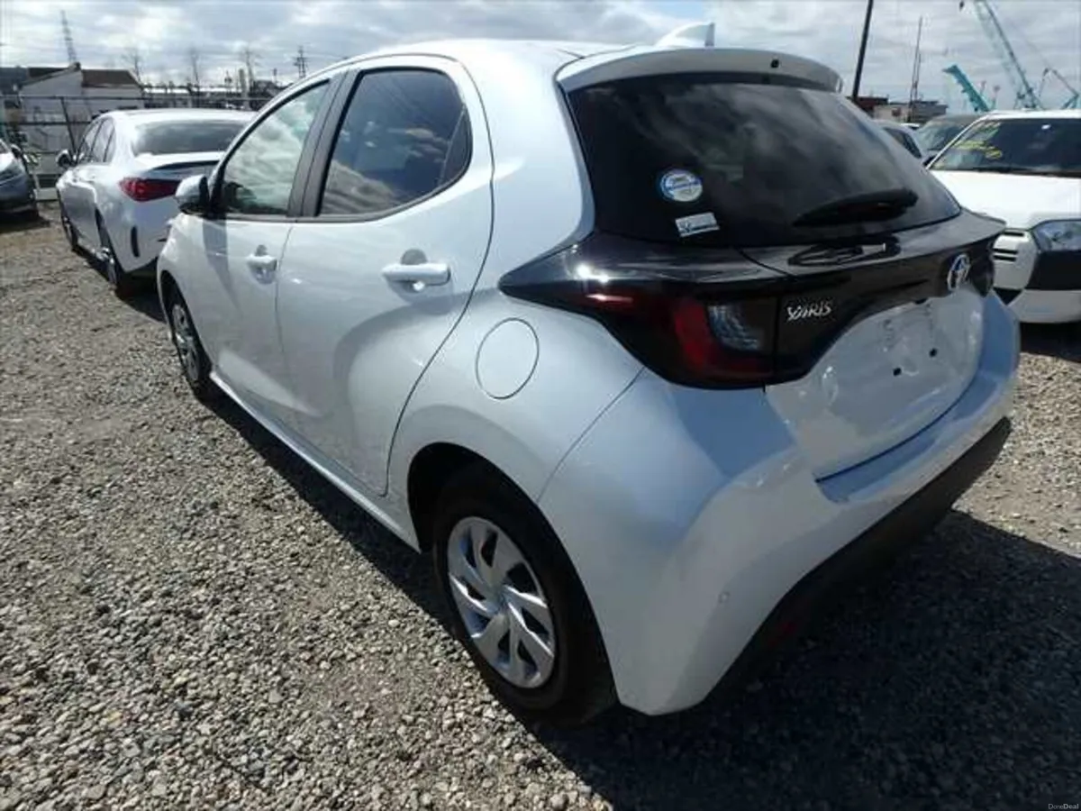 2023 Toyota Yaris 1.0l automatic - Image 2