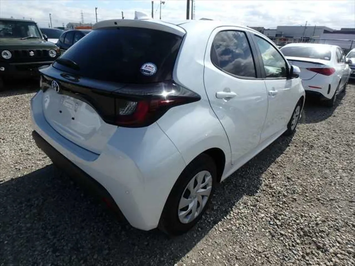 2023 Toyota Yaris 1.0l automatic - Image 4