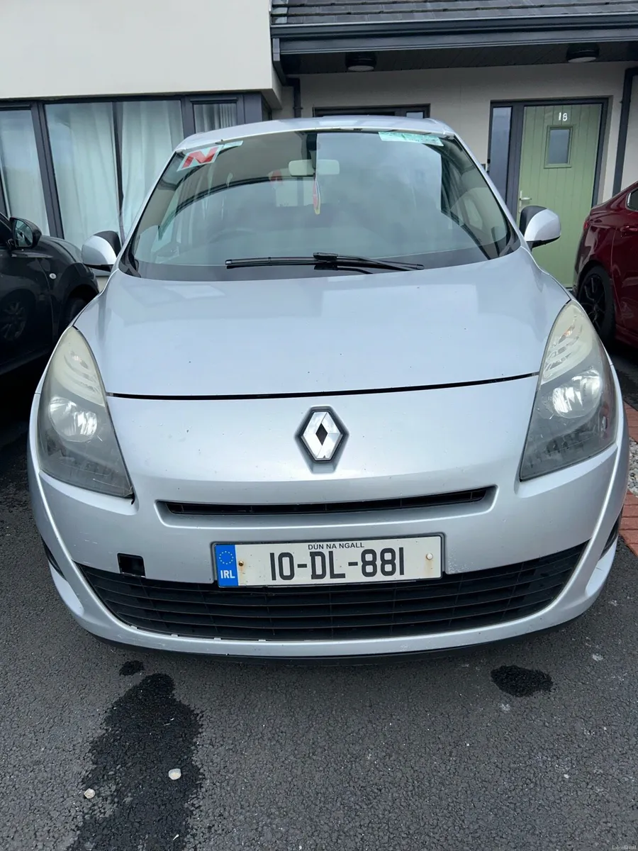 Renault Grand Scenic - Image 1