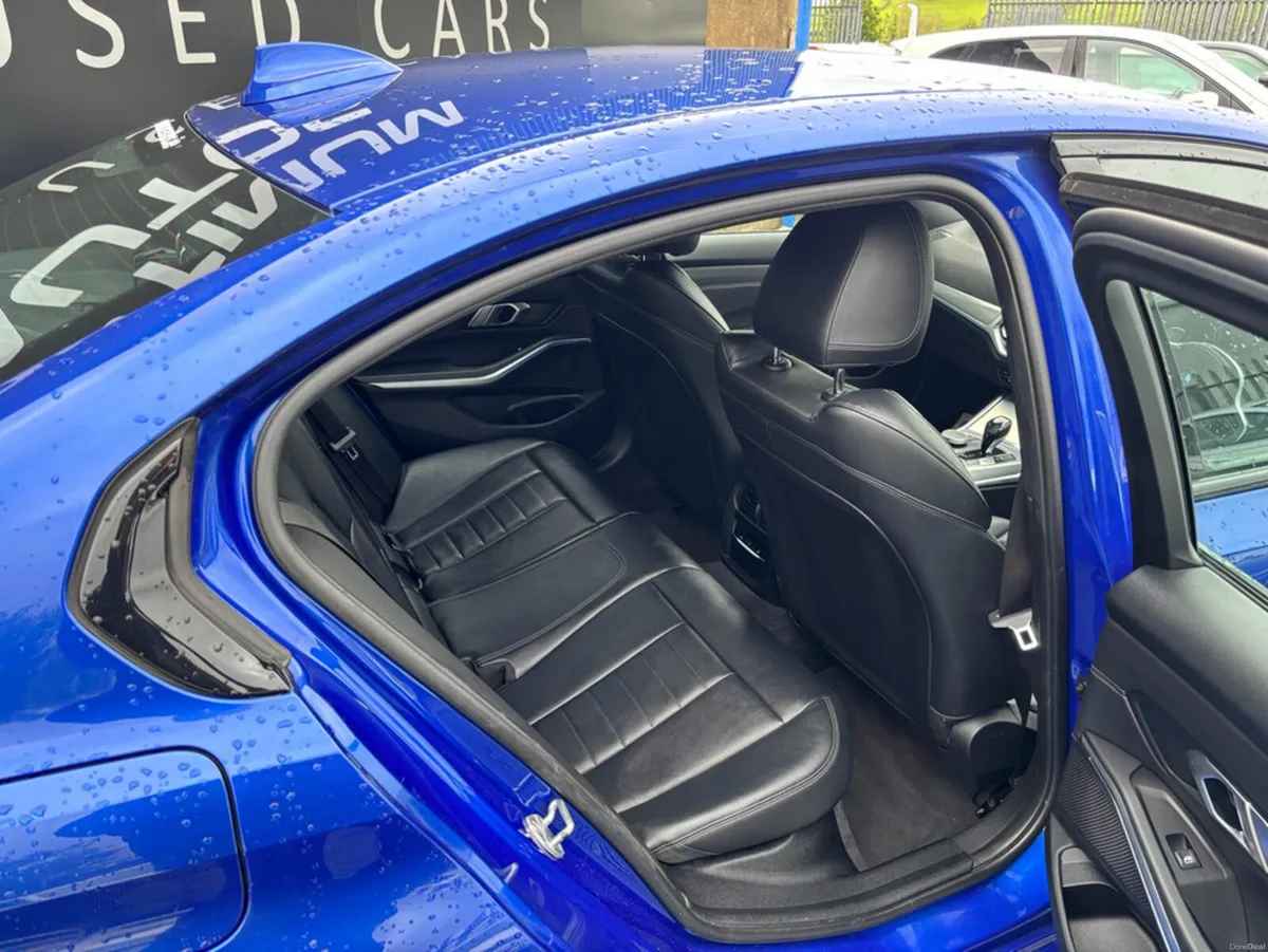 BMW 3-Series BMW 330e individual M-sport plug in h - Image 4
