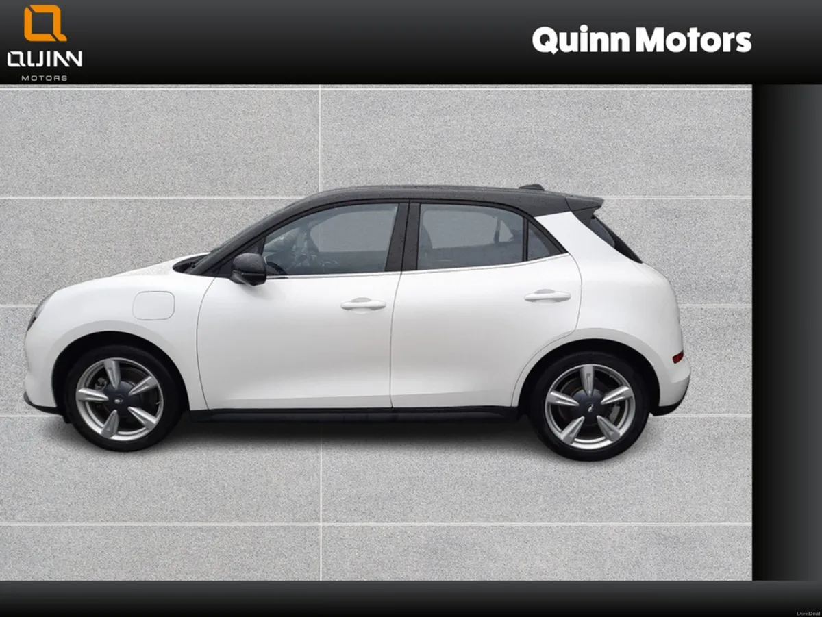 GWM Ora 03 300PRO 4DR AUTO - Image 3