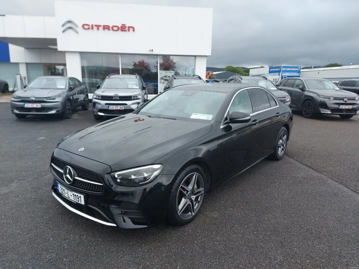 Mercedes-Benz E-Class D E220 4DR AUTO - Image 1