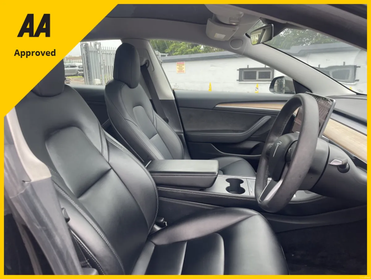 Tesla Model 3 LONG RANGE AWD FREE DELIVERY - Image 4