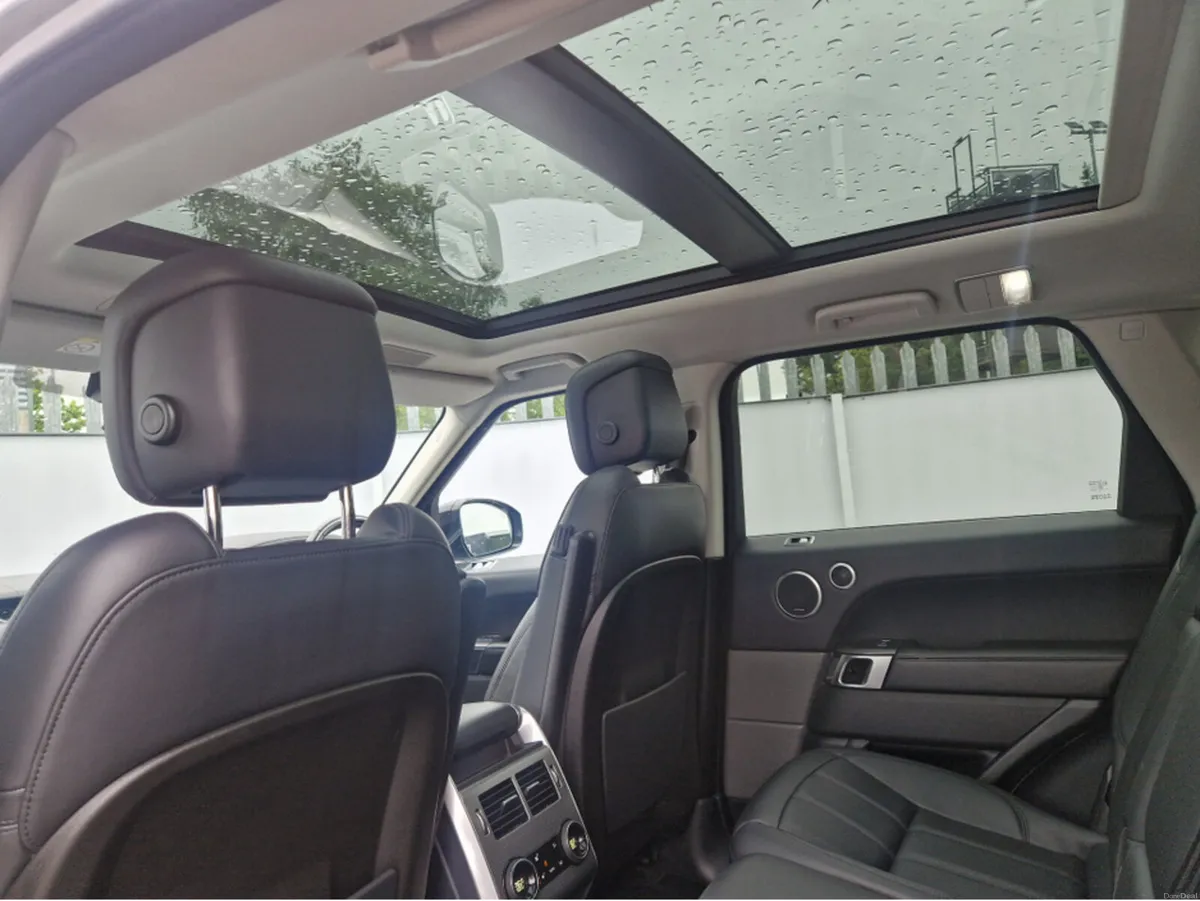 Land Rover Range Rover RANGEROVER PHEV P400E 404P - Image 3