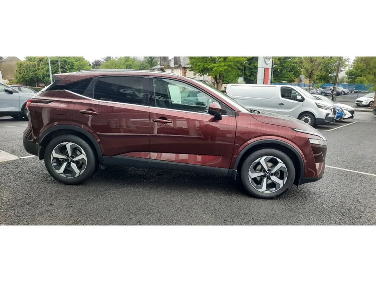 Nissan Qashqai QQ 1.3 HYB SV PREMIUM GR RR MY - Image 3