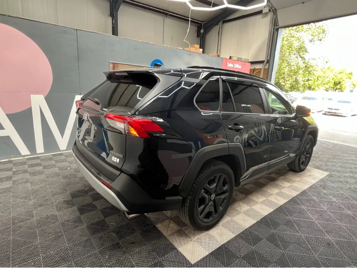 Toyota RAV4 2024 TOYOTA RAV4 HYBRID ADVENTURE 2.5 - Image 2