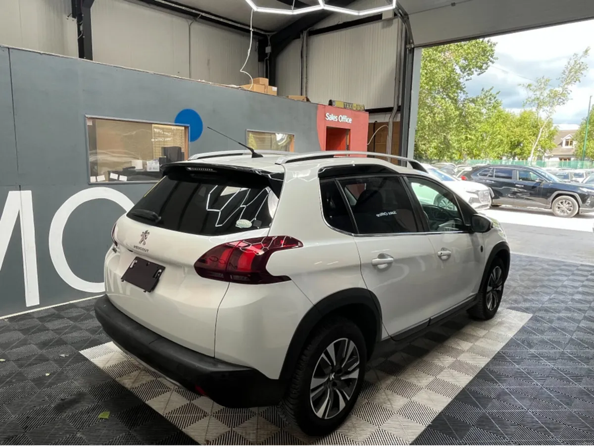 Peugeot 2008 2019 PEUGEOT 2008 1.2 AUTOMATIC / REV - Image 2