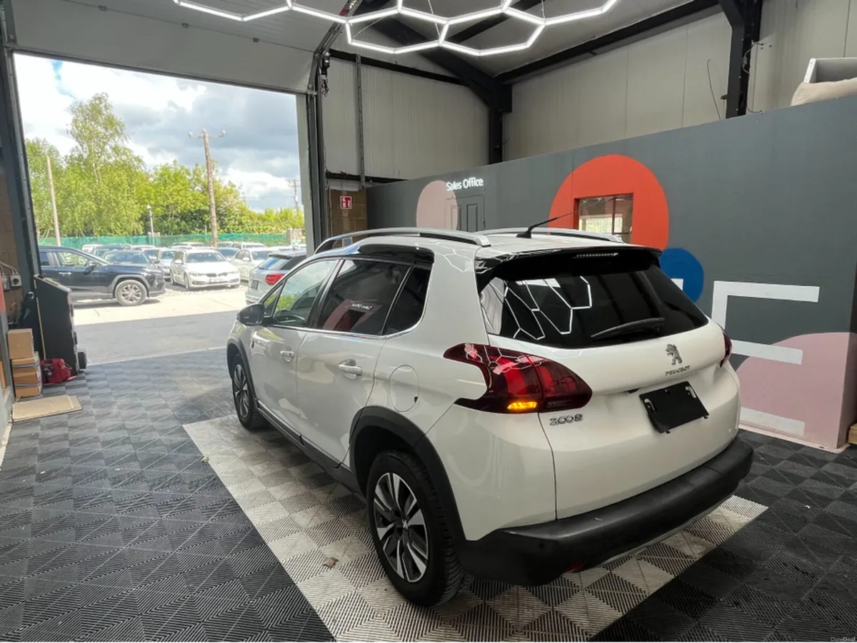 Peugeot 2008 2019 PEUGEOT 2008 1.2 AUTOMATIC / REV - Image 4