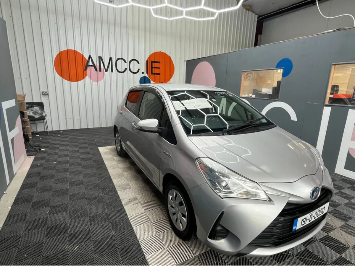 Toyota Vitz 2019 TOYOTA VITZ HYBRID F 1.0 AUTOMATI - Image 1