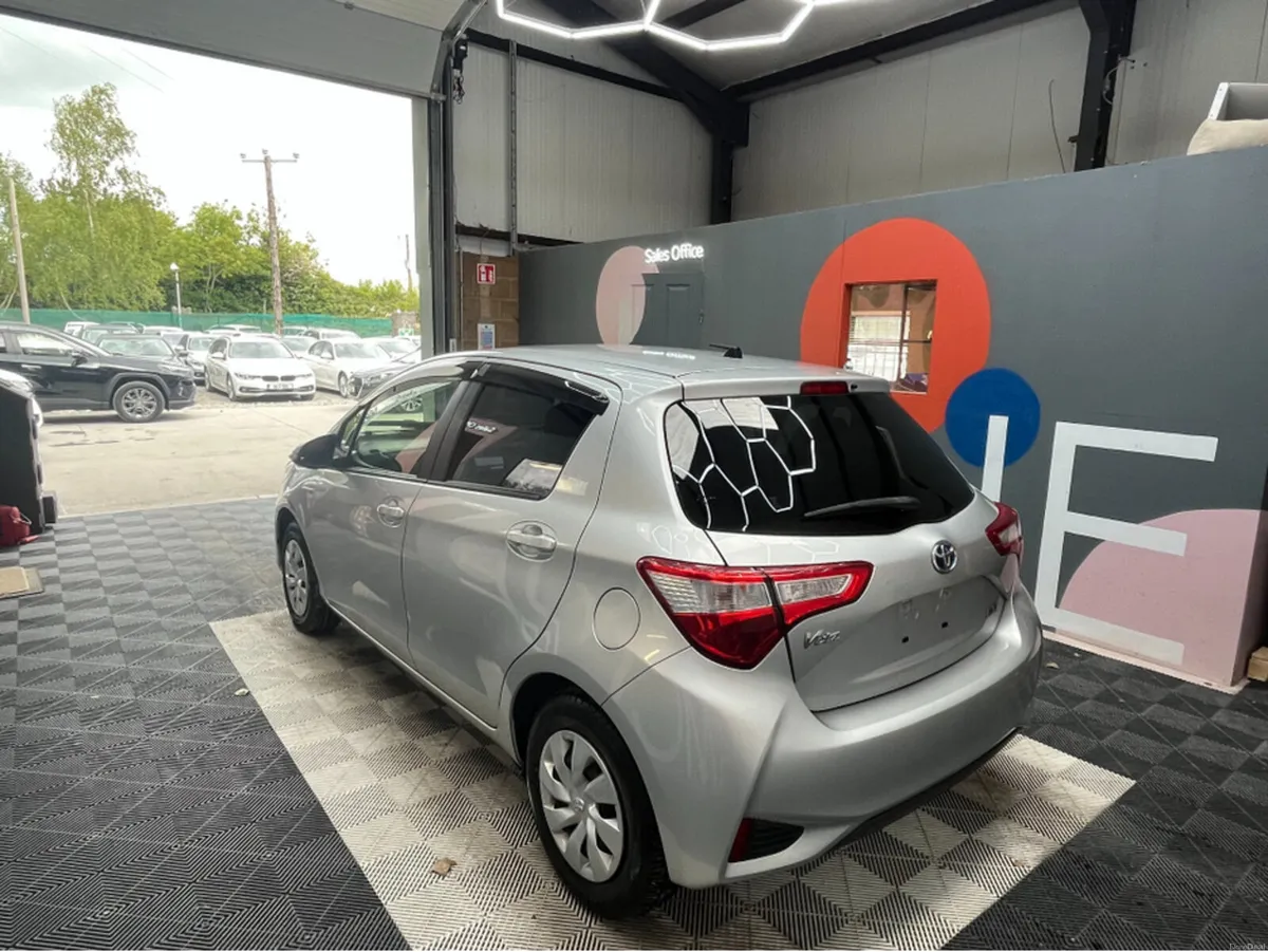 Toyota Vitz 2019 TOYOTA VITZ HYBRID F 1.0 AUTOMATI - Image 4
