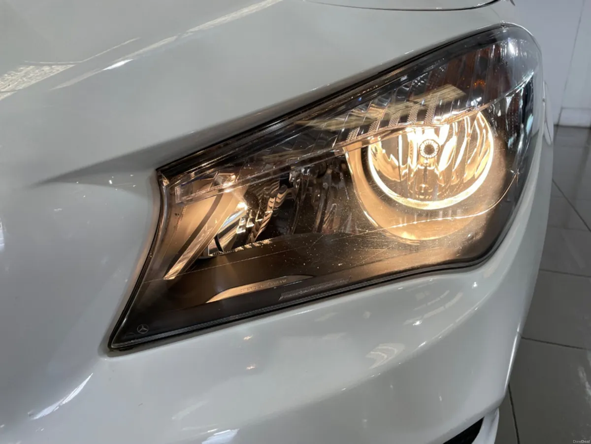 Mercedes-Benz CLA 180 4DR PETROL LOW KMS - Image 5