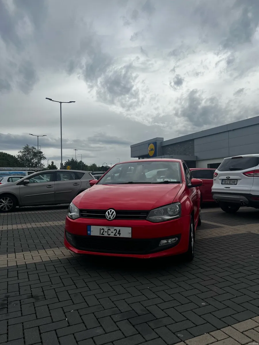 2012 Volkswagen Polo - Image 2